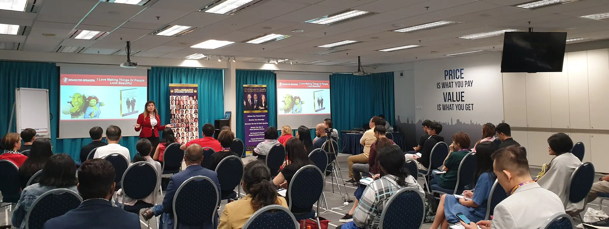 9Lily-Patrascu-at-Entrepreneurs-Are-Leaders-Singapore-2019